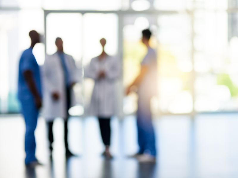 I tumor board, istituzionalizzati in alcuni paesi, massimizzano le possibilità di guarigione dei pazienti, offrendo un percorso diagnostico e terapeutico personalizzato.